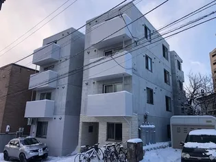 プラトリーナ澄川の外観