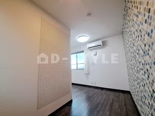 LAVA TOWER(ラヴァタワー)【304号室】の居間