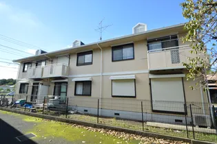 ファミール中里の画像