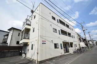 ファミーラシオン【1階】の外観