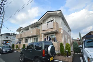 ラ・ヴィダ・カリファス【2階】の外観