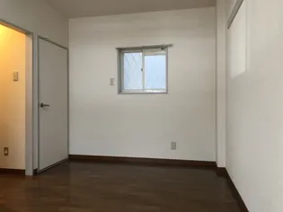 フラッツネオシティー【104号室】の寝室