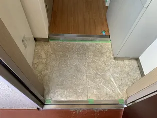 プリモローザM【3階】の玄関