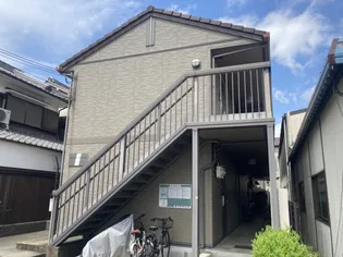 ホワイトヘロン【2階】の外観