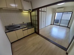 MISTRAL岡田【102号室】の内装