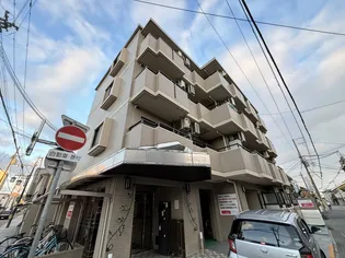 シャトー姫路【2階】の外観