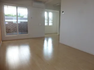 ラ・クレールメゾン【2階】の居間