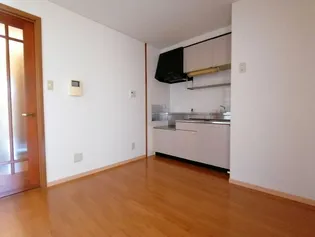 エンジェルコーポラスB【1階】の居間