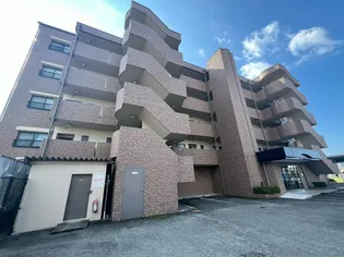 グローバル高田【3階】の外観