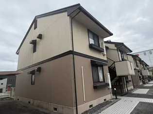 ラ ジュネスの画像