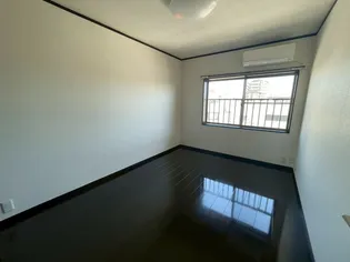 グリーンヒルズ土山【207号室】の内装