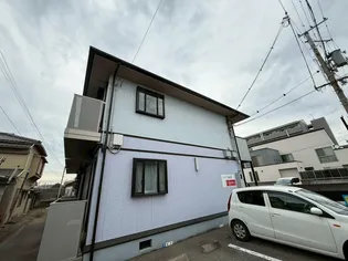 ハイツ緑苑【1階】の外観