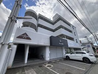 ベネフィス粟津【3階】の外観