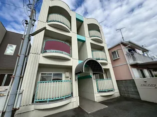 ハローハイツ【1階】の外観