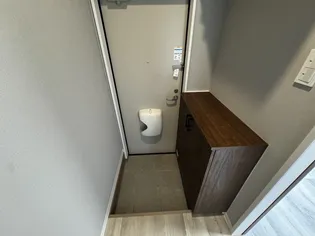 verite【1階】の玄関