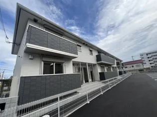 ルグラン亀山【1階】の外観