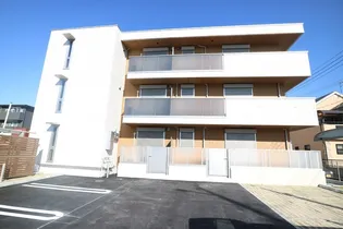 LA MAISON林崎の画像