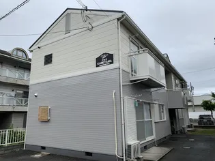 パセオ亀山【1階】の外観