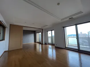 ビクトリアしかま【2階】の居間