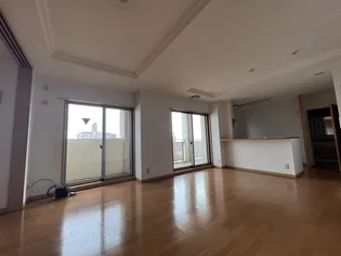 ビクトリアしかま【2階】の居間