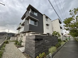 シャーメゾンフルール【3階】の外観