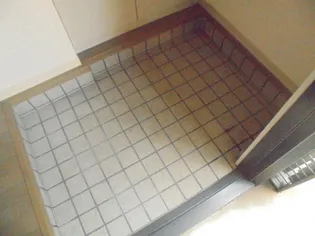 ハリマハイツ峰【101号室】の玄関