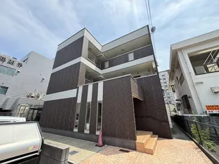 トレス ツリーの画像