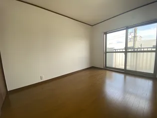 グリーンヒルズ土山【206号室】の内装