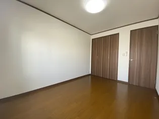 グリーンヒルズ土山【206号室】の寝室