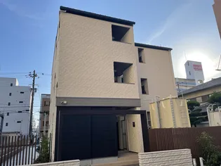 メゾンブリエの画像