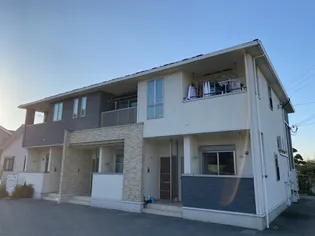 ホワイトローズ【2階】の外観