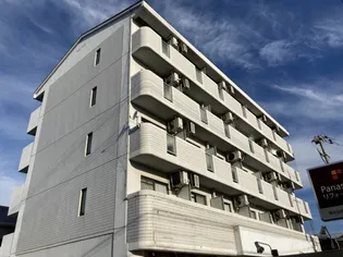 ジュネス伊伝居の画像