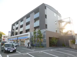 ベルフラワー嵐山【3階】の外観