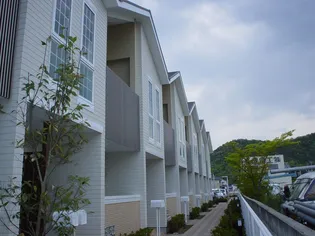 グローブ・キリ【1階】の外観