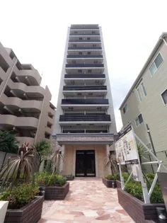 プレジオ西中島ASIANの外観