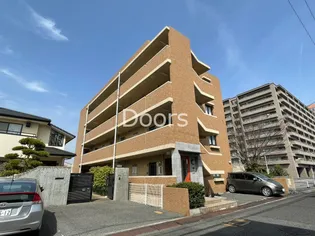 アーバンネット新屋敷の外観