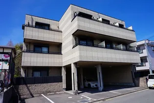 川瀬マンションの外観