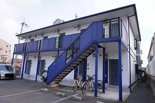 アクセスの外観