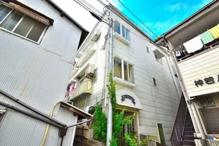 サンマジェスタ【3階】の外観