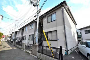 大倉山ハイツA棟【2階】の外観