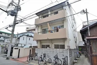 カーサリッチ【3階】の外観