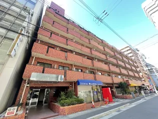 コスモプラザ三宮【5階】の外観