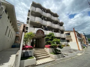 ジョイフル石屋川【1階】の外観