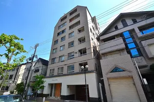 ファスタージュ相楽園【3階】の外観