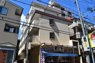 メゾン三宮【4階】の外観