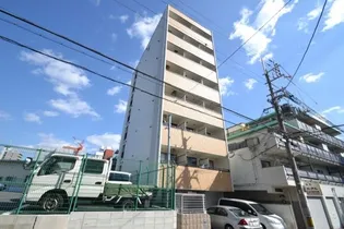 メゾン三宮若菜通【2階】の外観