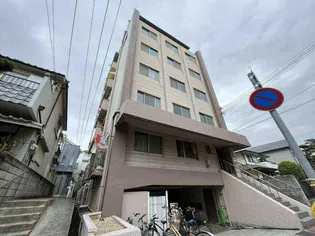新山本マンションの画像