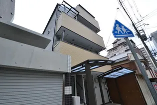 南本町リーフハイツ【1階】の外観