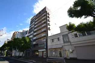 リーグレック元町【4階】の外観