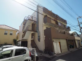 甲南ヤングマンション【3階】の外観